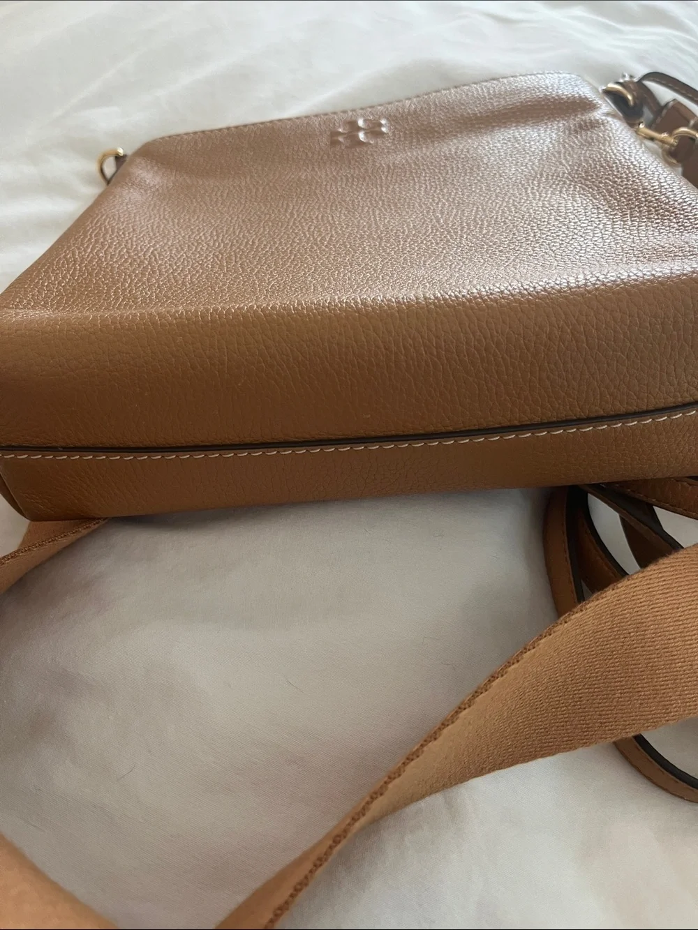 Tory Burch Classic Leather Crossbody Bag - Tan